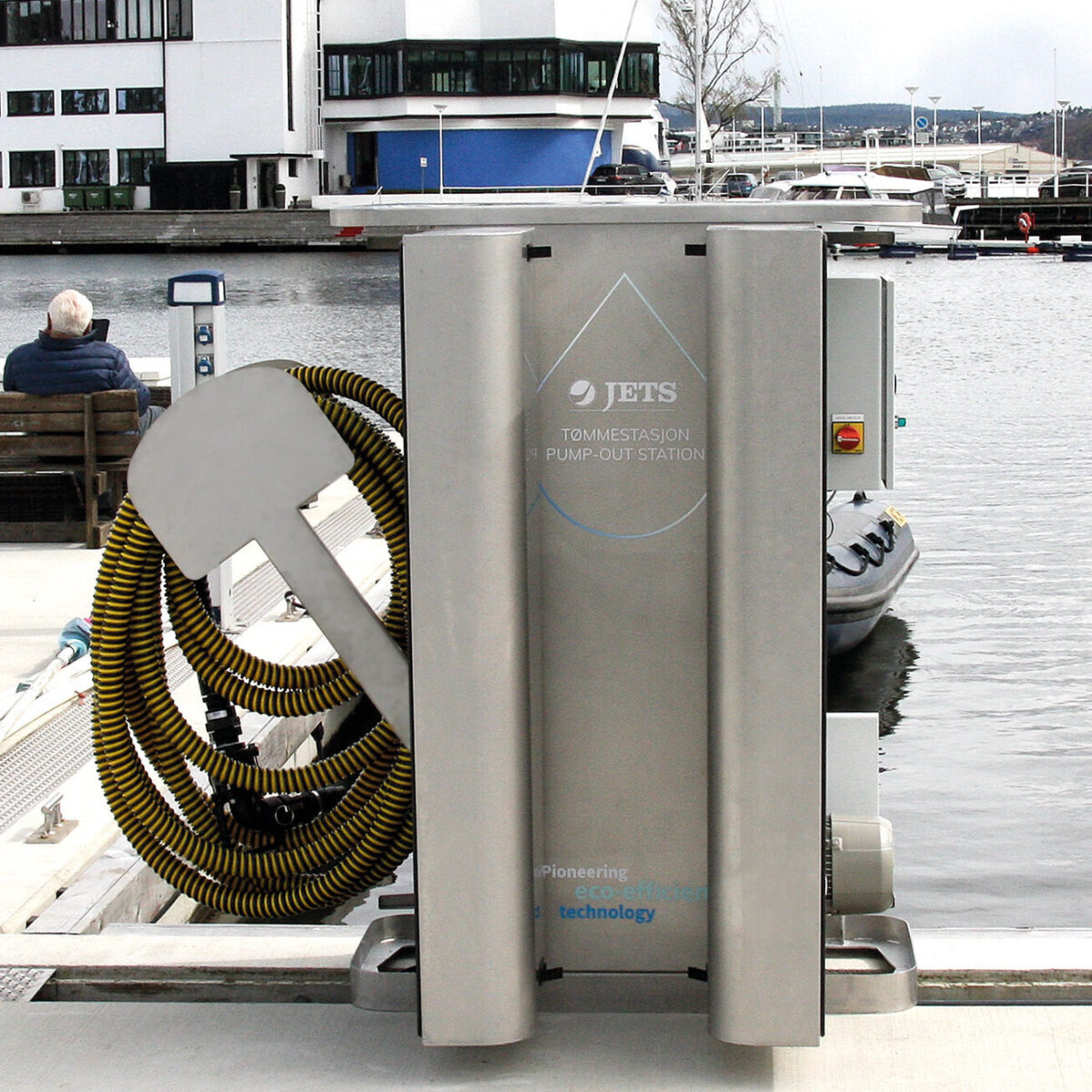 Jets Image CON Pump out station Oslo 0423 front open doors square cirka