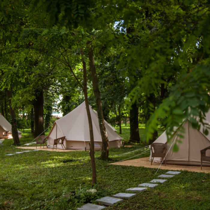 Glamping day Stock 400567507