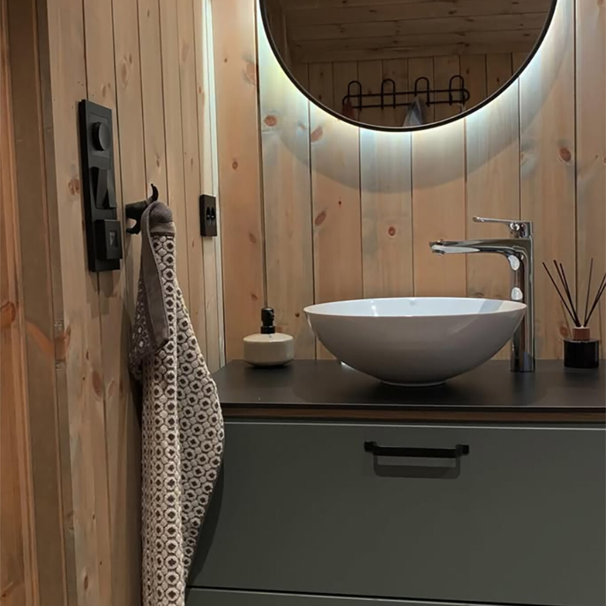 Hytta Evje Baderom servant 20