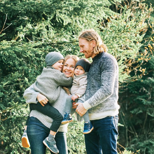 Jets image CAB family pine woods Adobe Stock 472045136 square web