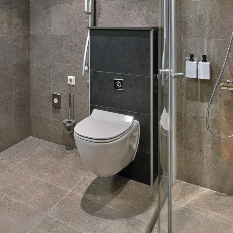 Jets Reference CON Scandic Oceanhamnen toilet cropped