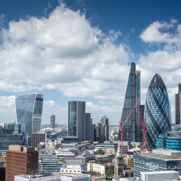 Jets Image CON London View Adobe Stock 208048977 WEB